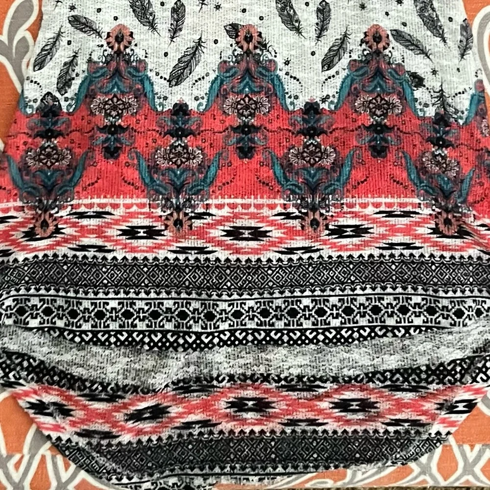 Boho Feather Print Racerback Top - Picture 7 of 9
